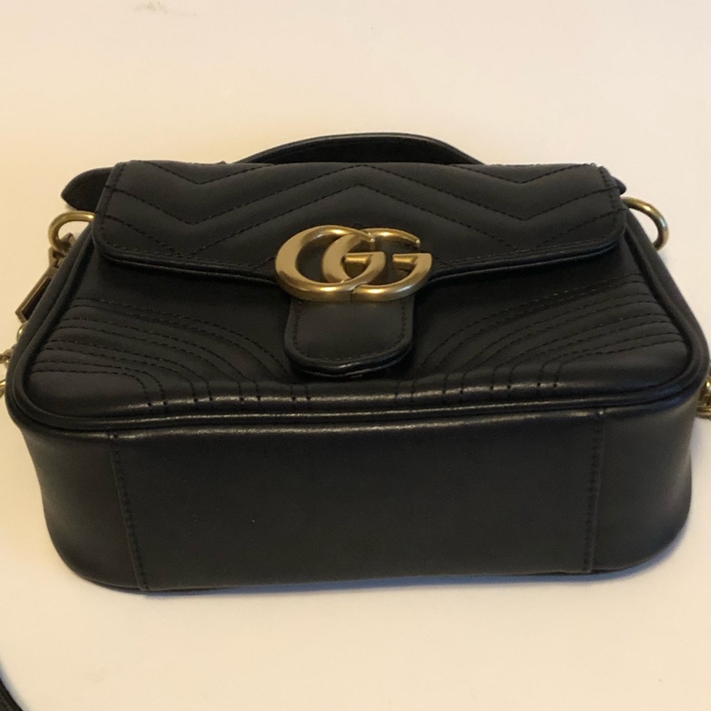 GUCCI Black Authentic Leather  Bag With Original Detachable Strap Like New - Picture 4 of 16